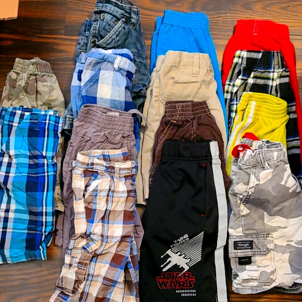 Boys shorts size 5t
